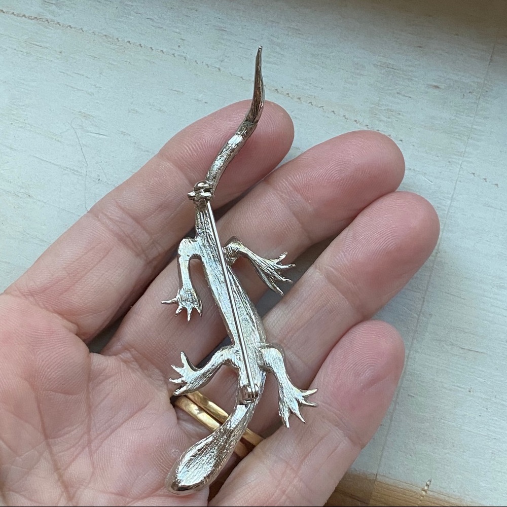 Vintage crystal lizard pin - Picture 12 of 12